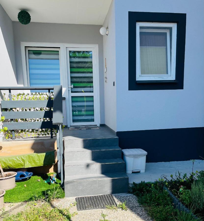 Wehr Orchidee Apartment Luaran gambar